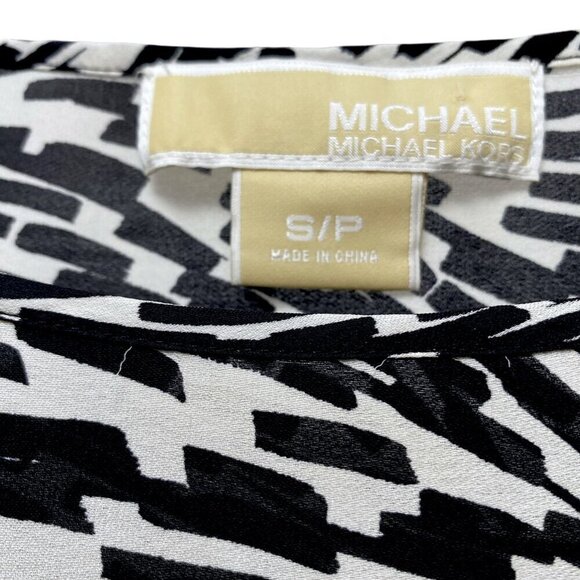 MICHAEL Michael Kors Silk Blouse Size Small Black Cream Print Flowy Smocked Hem - Picture 4 of 9
